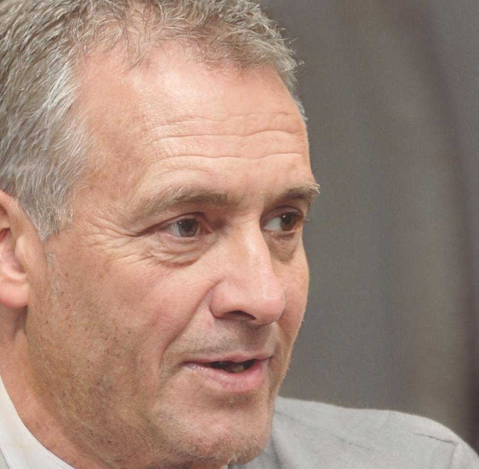 Senior automation engineer and program instructor